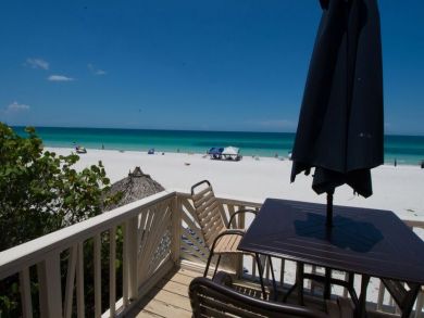 Anna Maria Beachfront Rental 2 Bedrooms with Balcony